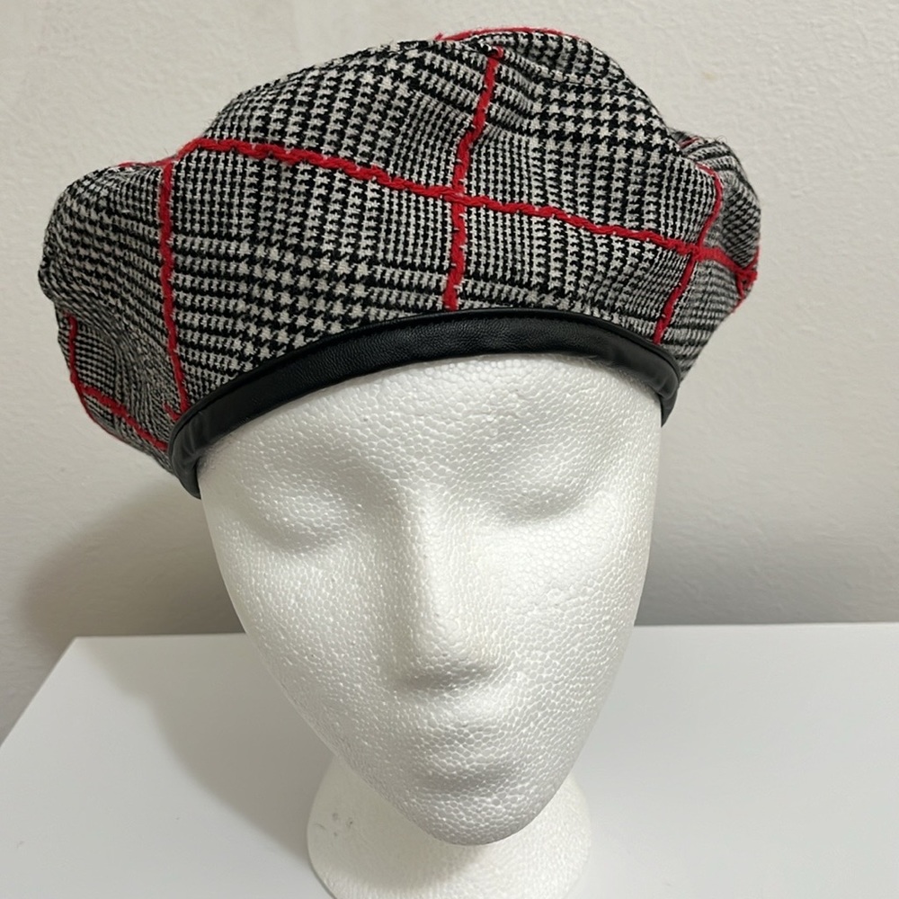 Emily in Paris anyone? 3 Houndstooth print berets with faux leather trim